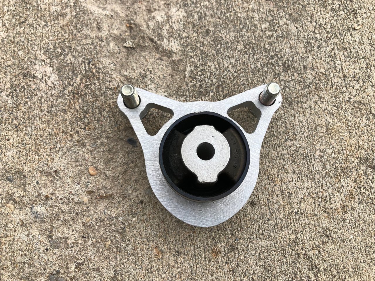 Volvo Engine Mount.jpg