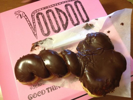 voodoo-doughnut_64aab26be29b3e2ba639772b678323ce5360e8cf.jpg