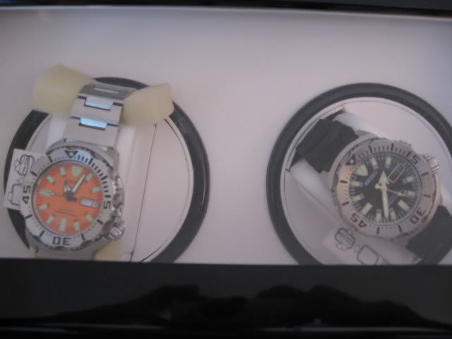watch1_3686c61a65fefa97b266e50eec971d11ed34dcfc.jpg