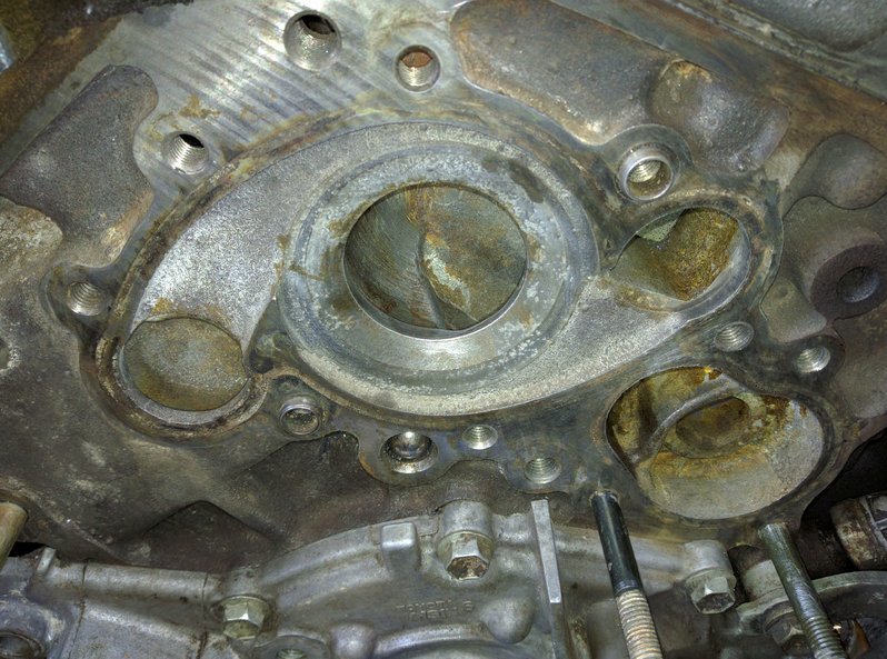 water-pump-block-rust-cleaning (7).jpg