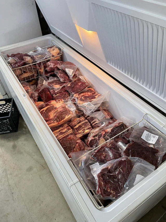 we-doing-freezer-pics-now-v0-ulm5o4t7eara1.jpg