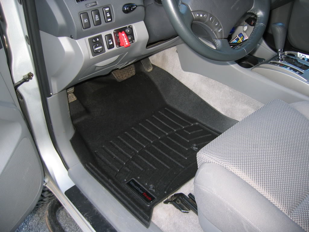 WeatherTech0_55cef9e7ea13489921e4a102426275de7c0d1f3b.jpg