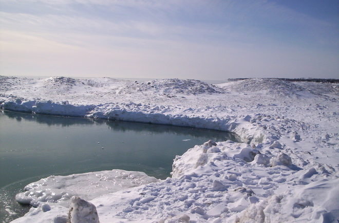 wellington%20beach%20ice_zpsswtkowao_91d8f4fb7b2e777b463730e4f3782fc6e38d489c.jpg