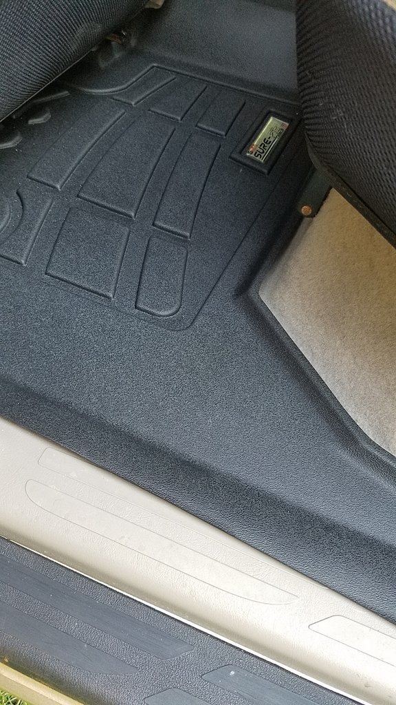 Westin Wade Rear Floor Mat.jpg