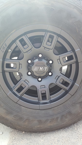wheel close up.jpg