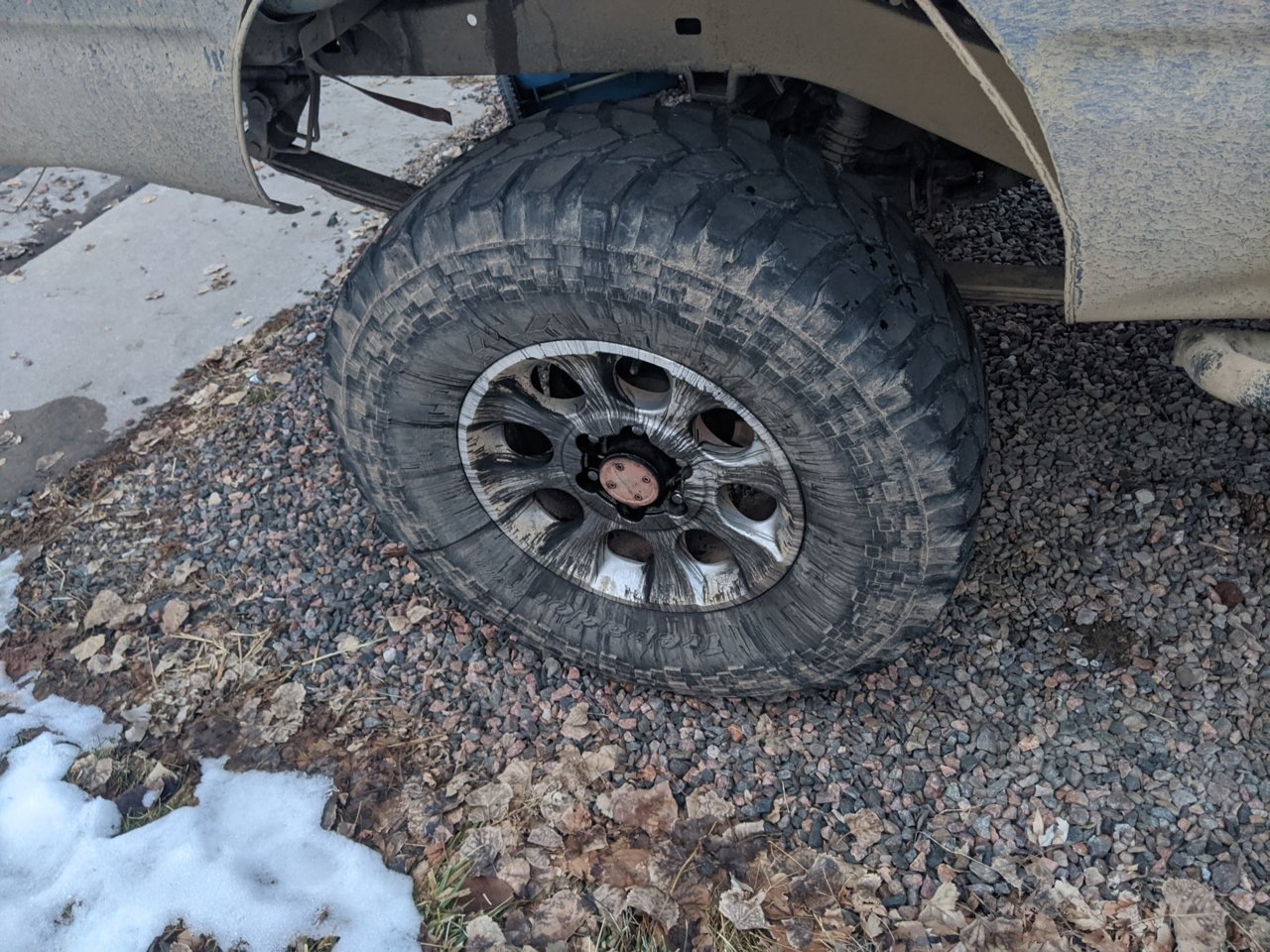 wheel seal.jpg