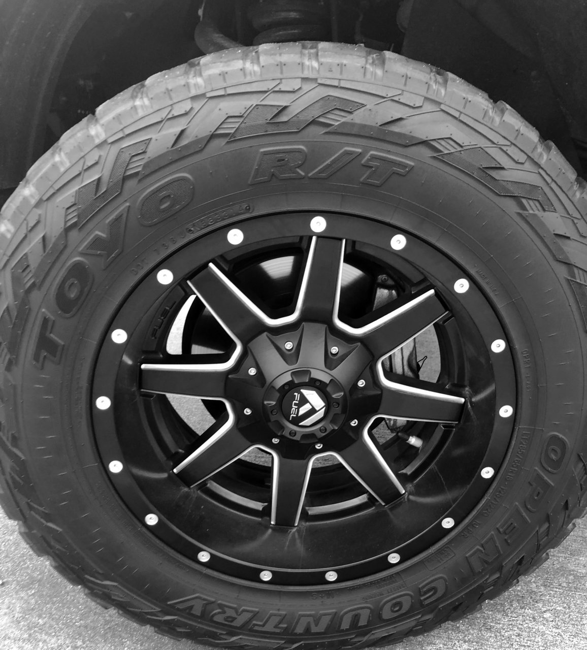 wheel-tire.jpg