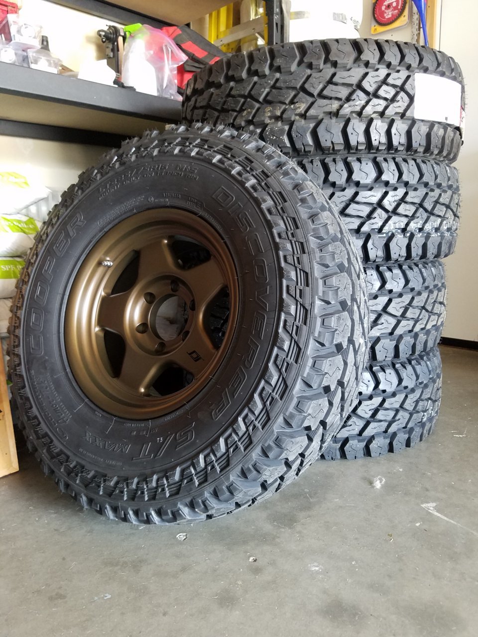 wheel & tire.jpg