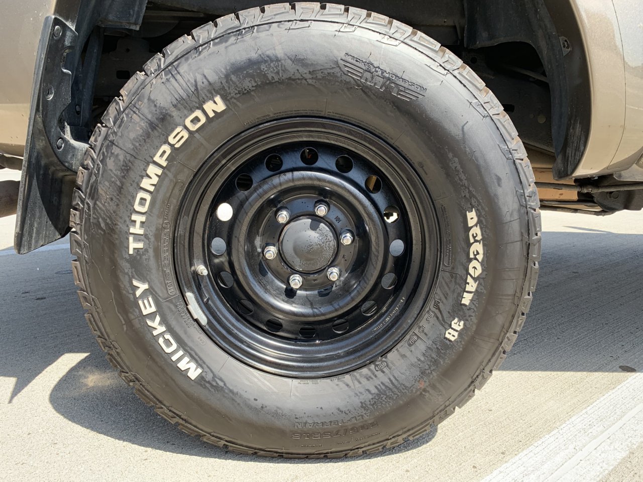 wheel-tire.jpg