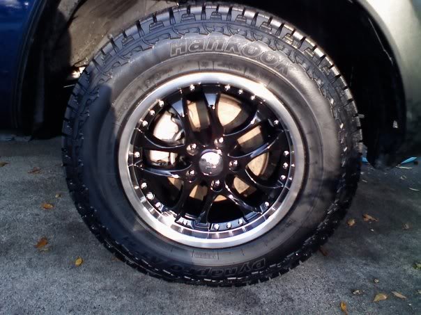 WheelClose-up1_893a4eb138f372a9f7bb81df47ff9e2eec350ecc.jpg