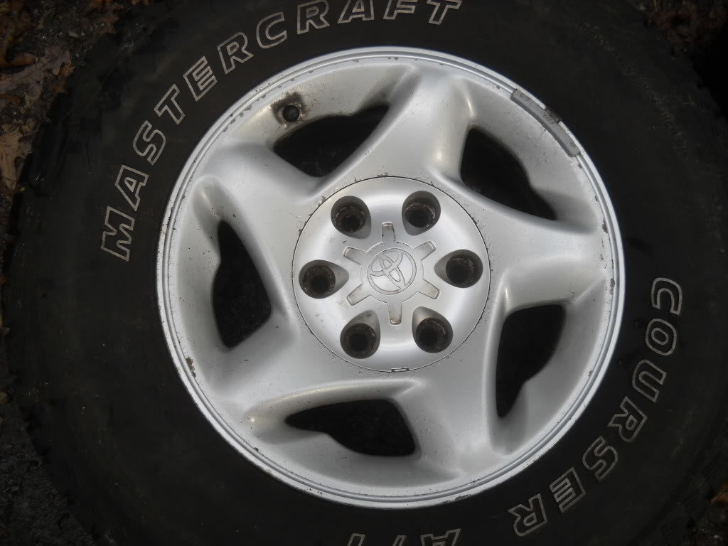 wheels004_966fcbf30e2f292558ac78a8e88aa052d8f6c9e4.jpg