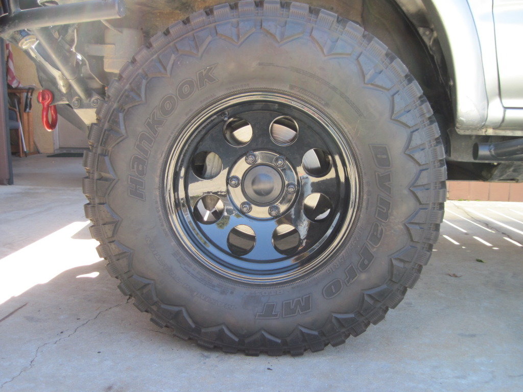 wheelstudspainted3_1cd273eba0daa34a01d7a674048a204f0c12b4eb.jpg