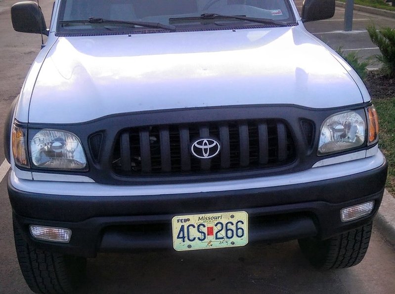White grill emblem.jpg