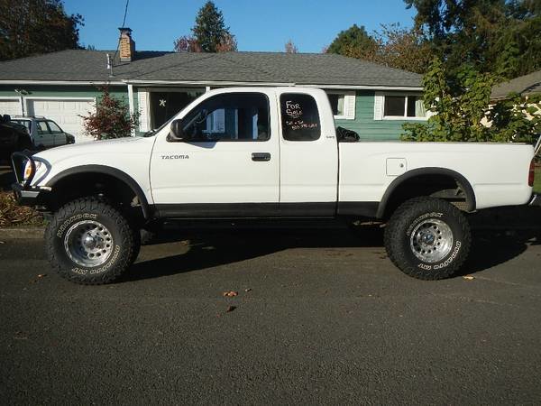 white truck.jpg