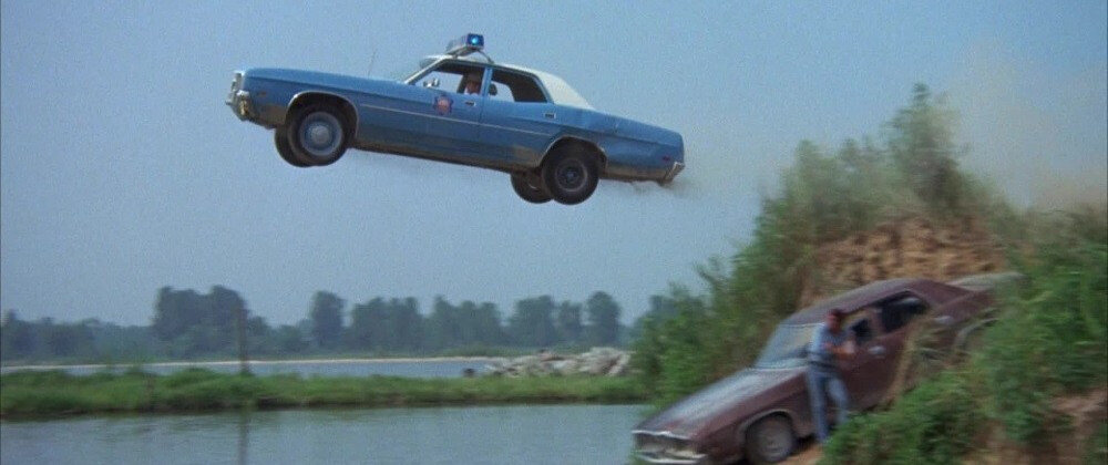 white_lightning_burt_reynolds_movie-1023482673.jpg
