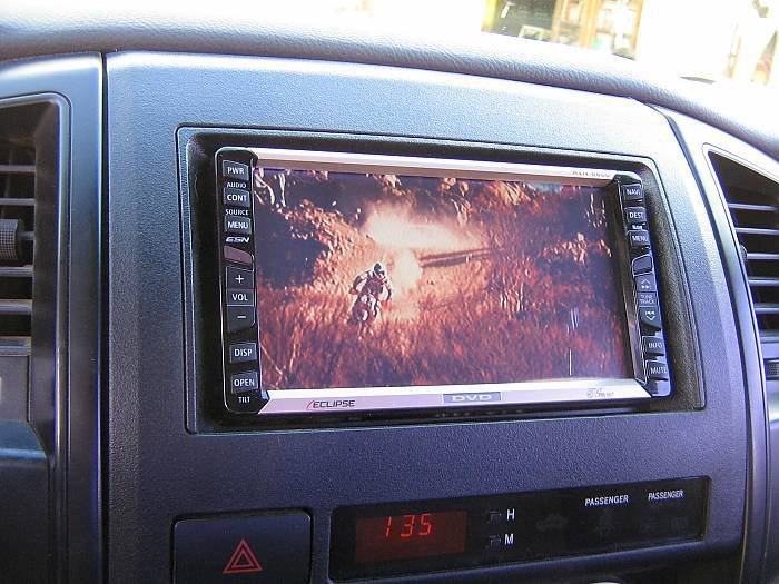 Whitney Houston stereo 1.jpg