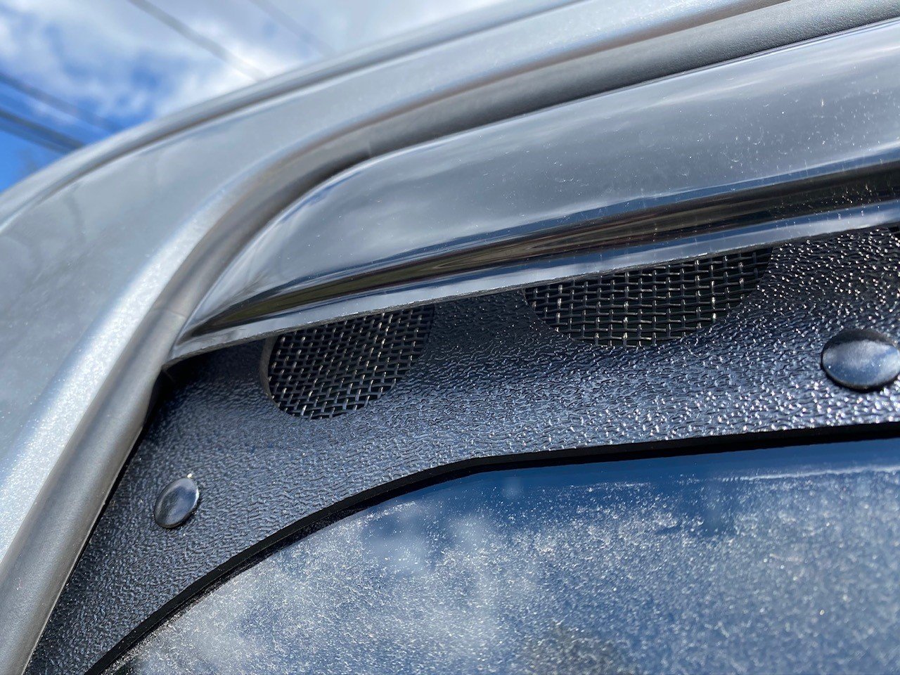 window vent.jpg
