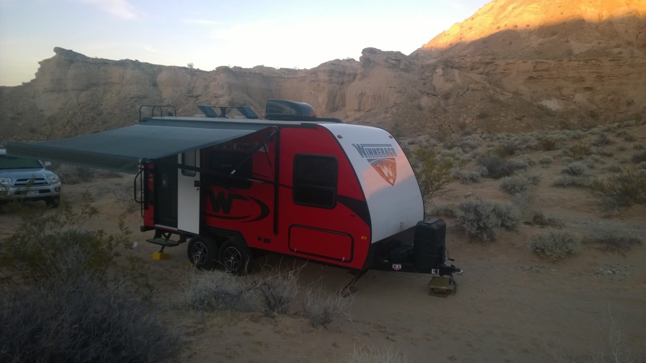 Winnebago 1706fb Mesquite 2017.3.jpg