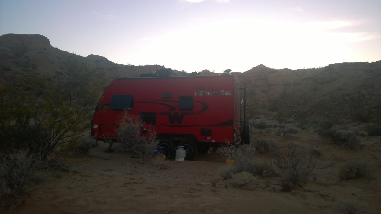 Winnebago 1706fb Mesquite 2017.jpg