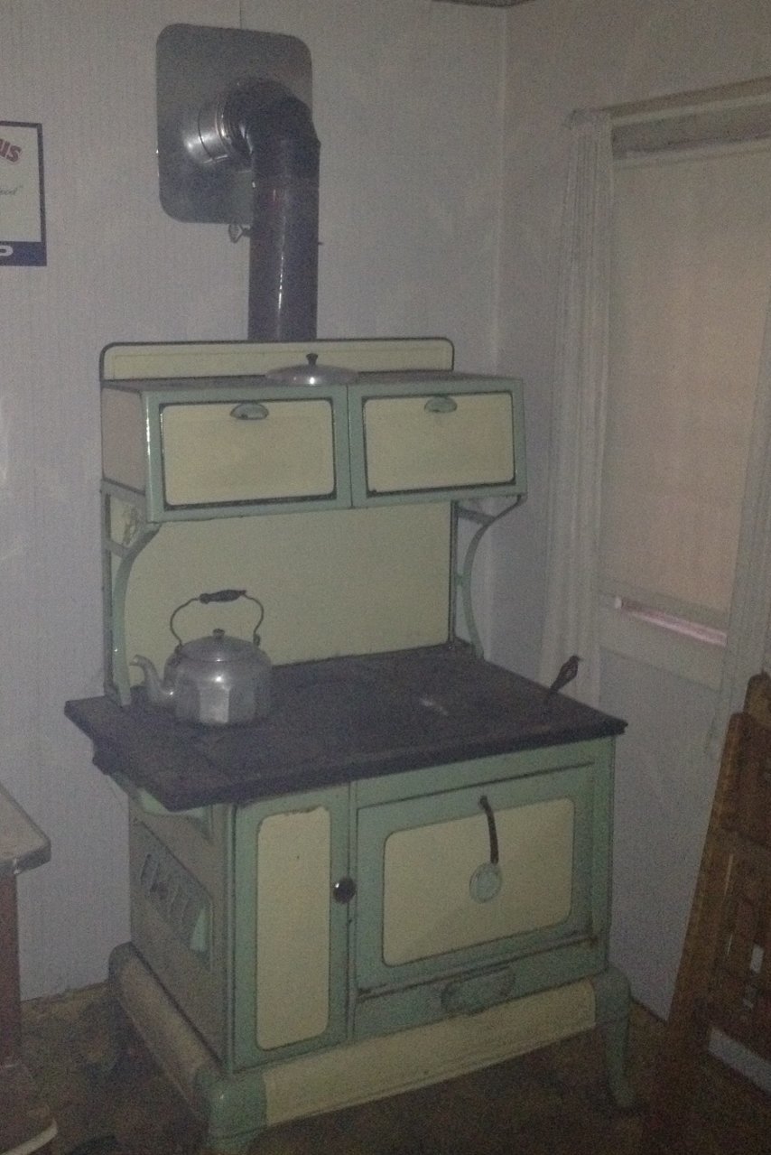 WoodCookStove.jpg