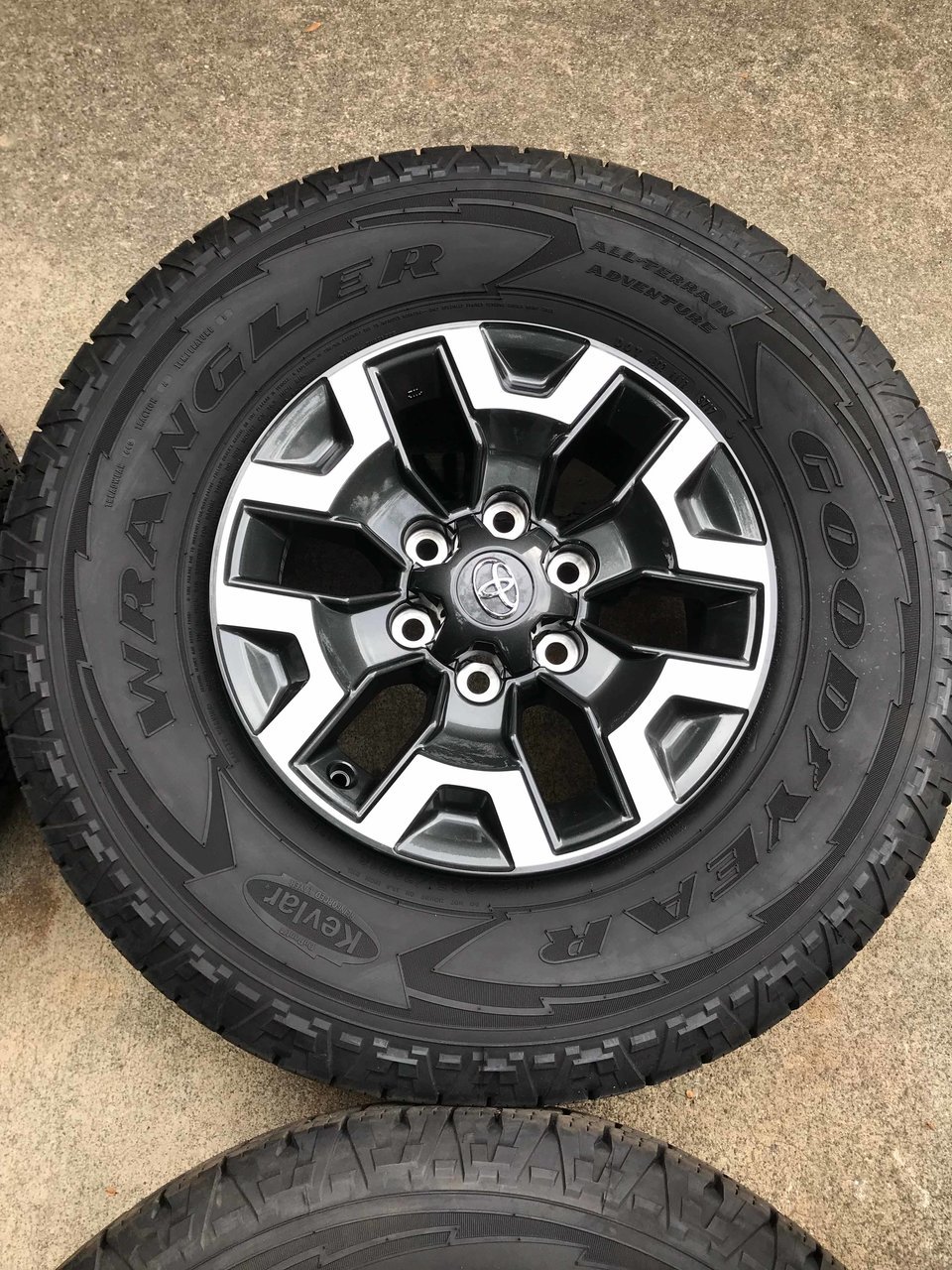 Wrangler Wheels-4.jpg