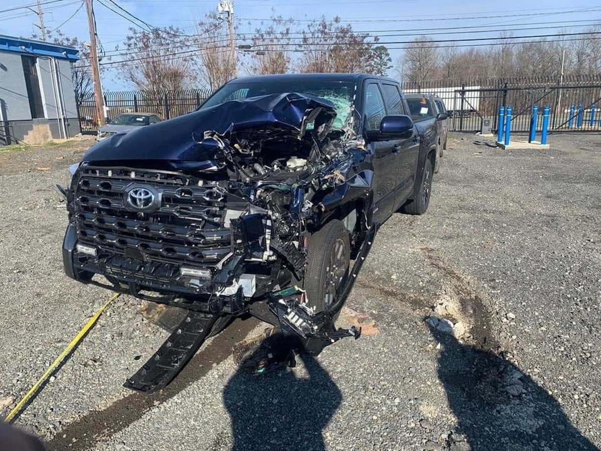 wrecked tundra.jpg