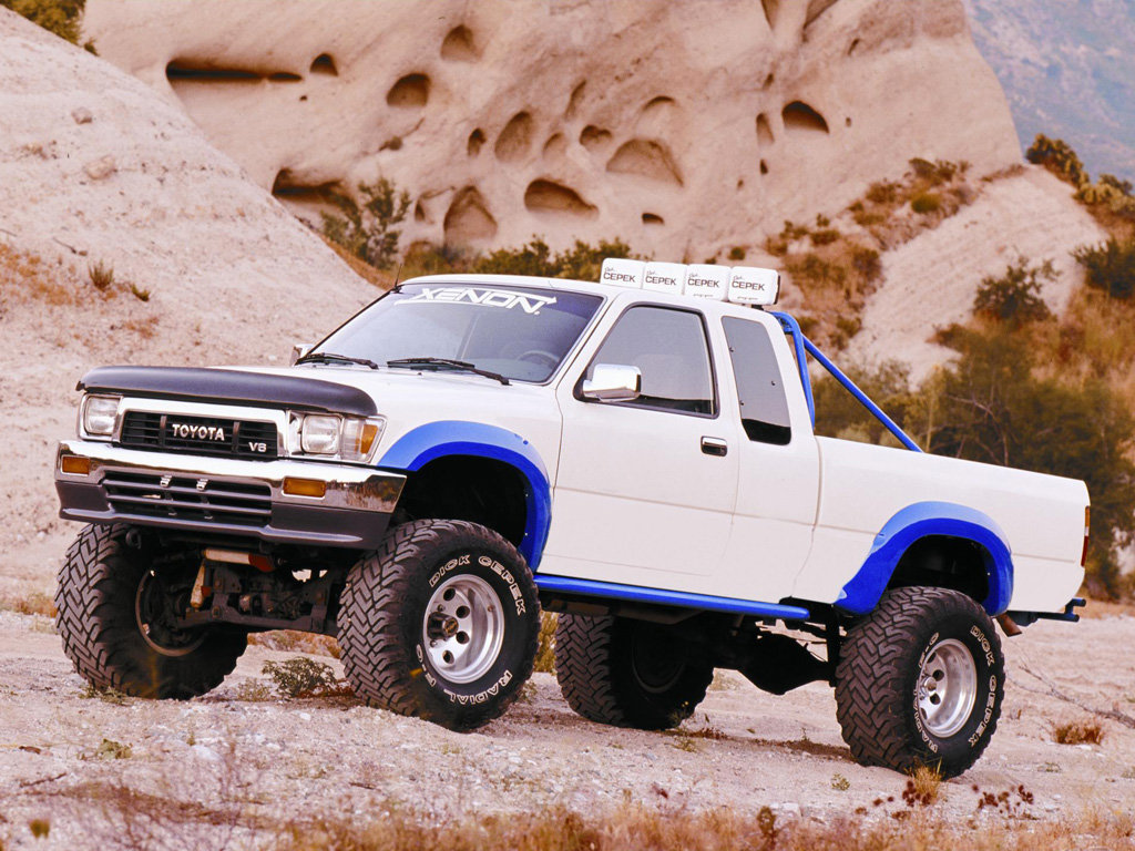 xenon_toyota_truck_xtracab_4wd_1.jpg
