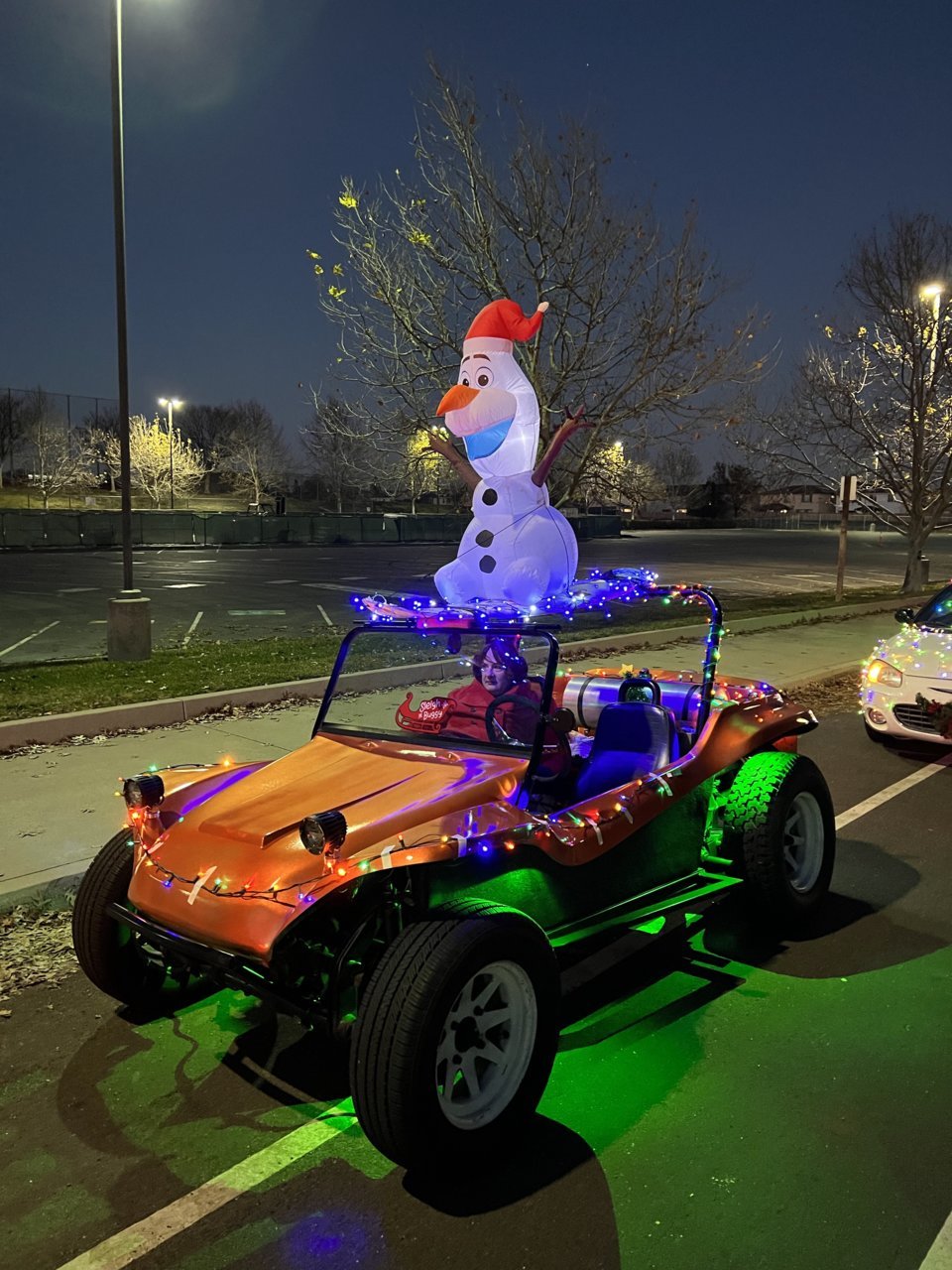 XMAS PARADE 22-8.jpg