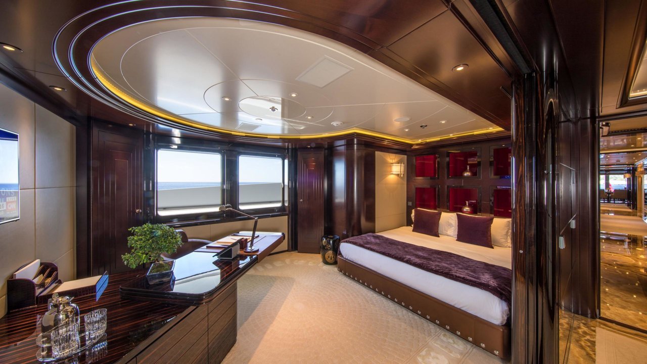 yacht -14.jpg