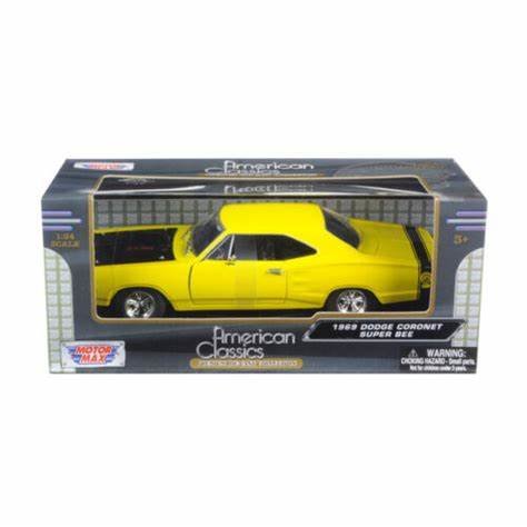 YELLOW SUPERBEE 1_24 AMERICAN CLASSICS.jpg