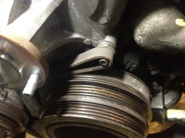 yellozebra-albums-removing+crank+bolt..._c7498dfe335ef4972c6a968863f60c3eac2c9ac7.jpg