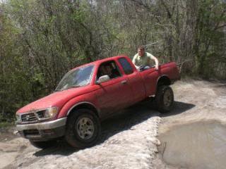 yota1_558f8ed2b62ea4974d66231f65134c13a7a5f845.jpg