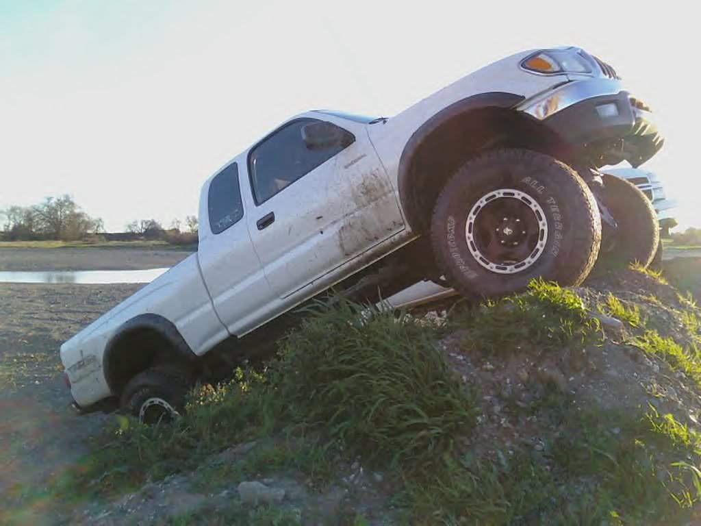 yota2_96217ed63d78a2b5dd5a6f5a3ab85e54af5a3666.jpg