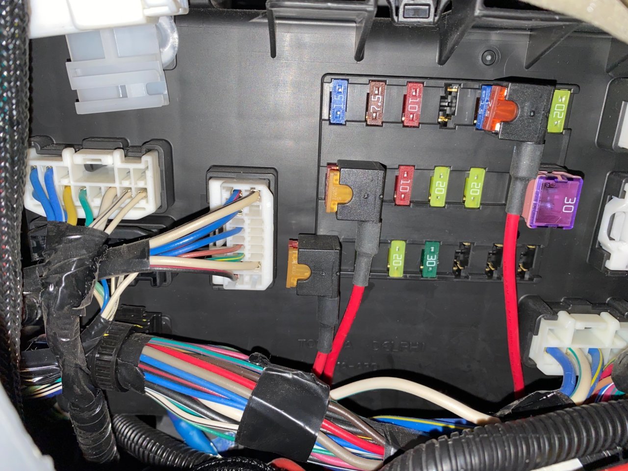 Z4.1. Fuses.jpg