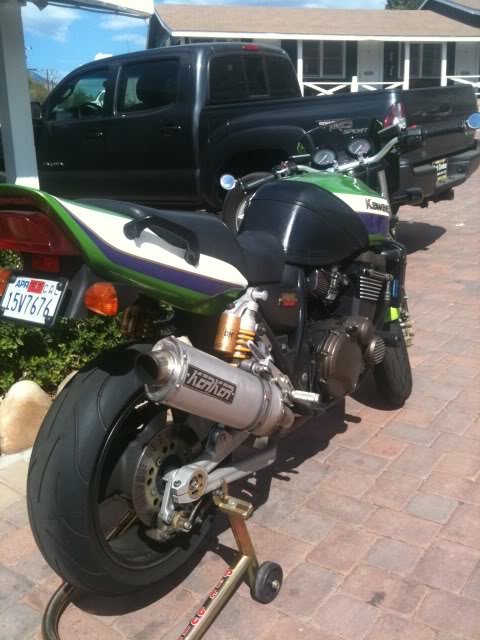 zrxtacoma1_4f7818717c89f1dbb731480c1c244ee666f7a975.jpg