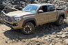 2016-toyota-tacoma---firs-27_600x0w.jpg