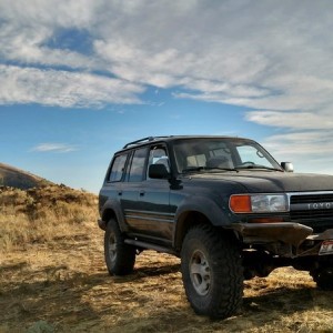 FJ80 on 36" TSL radials