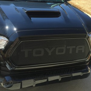 Custom-Toyota-Tacoma-2016-Grille-With-Letters-06