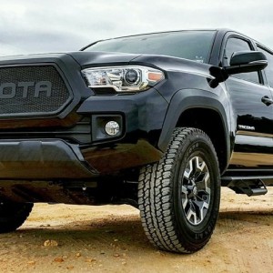 Custom-Toyota-Tacoma-2016-Grille-With-Letters-25