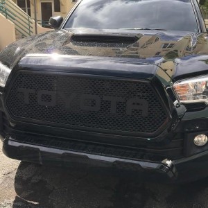 Custom-Toyota-Tacoma-2016-Grille-With-Letters-29