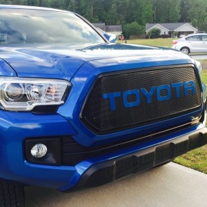 Custom-Toyota-Tacoma-2016-Grille-With-Letters-05