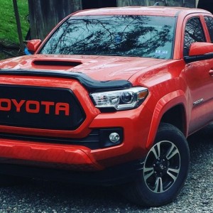 Custom-Toyota-Tacoma-2016-Grille-With-Letters-10