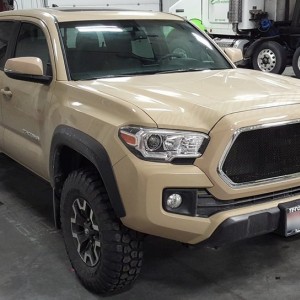 Custom-Grille-For-2016-Toyota-Tacoma-08