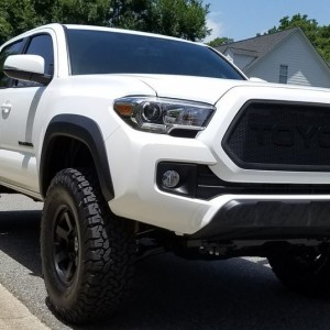 Custom-Toyota-Tacoma-2016-Grille-With-Letters-28
