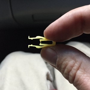 Stereo mounting clips