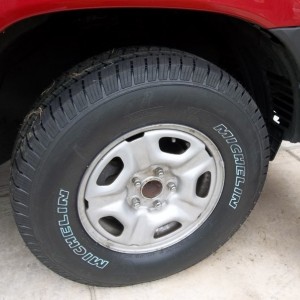 Tacoma Michelin Tires 235.75 (9)