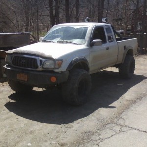 33x14.5 swampers. Only rubbed a little
