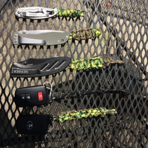 paracord knife and key fobs