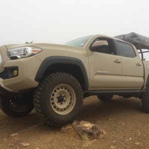 Toyota_Tacoma_2016_255_80_R17_6_090517