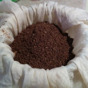 Cold brewing some of that Guatemalan coffee @scottalot (partly because my coffee make crapped out on me a month ago or so, and partly cuz its easy)